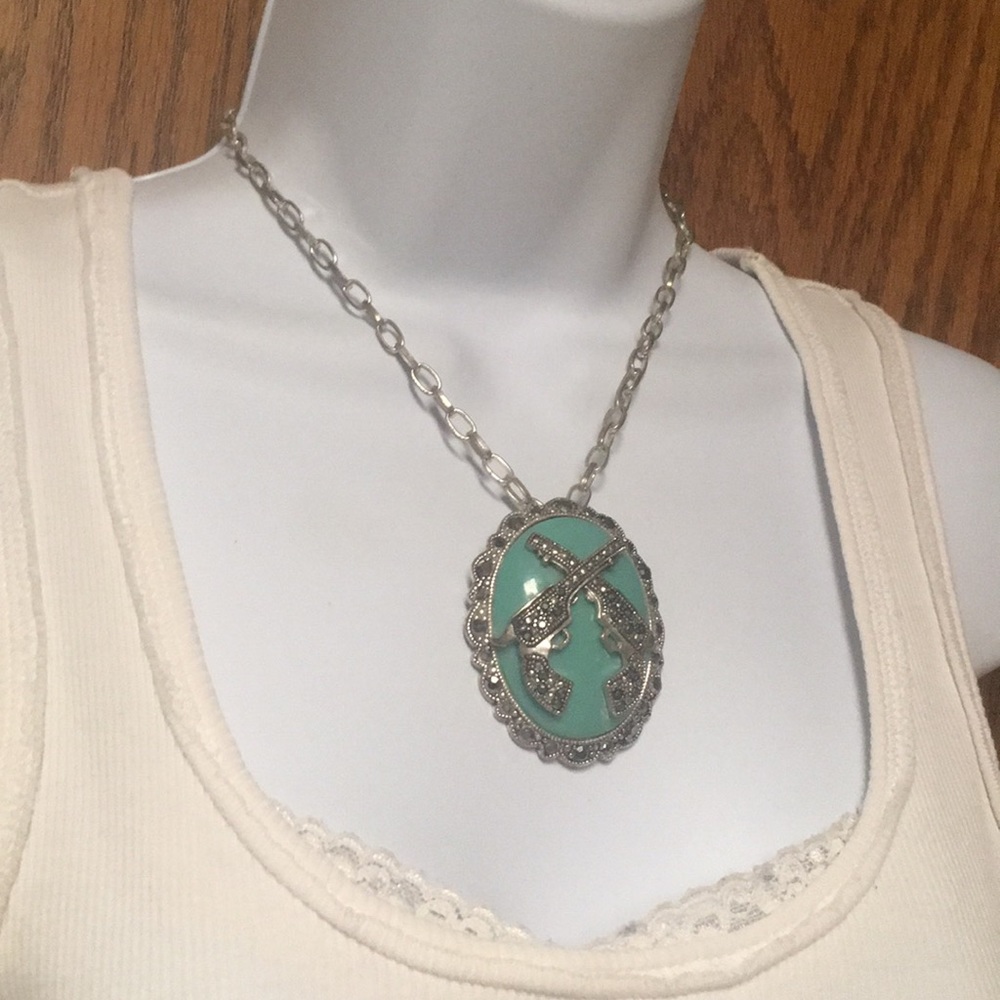 Western Rhinestone Pistols Pendant for necklace - Picture 14 of 14